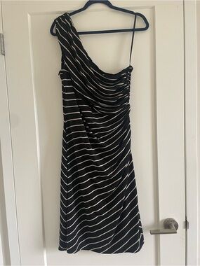 Lauren Ralph Lauren Black & Cream One-Shoulder Striped Dress | Size 16